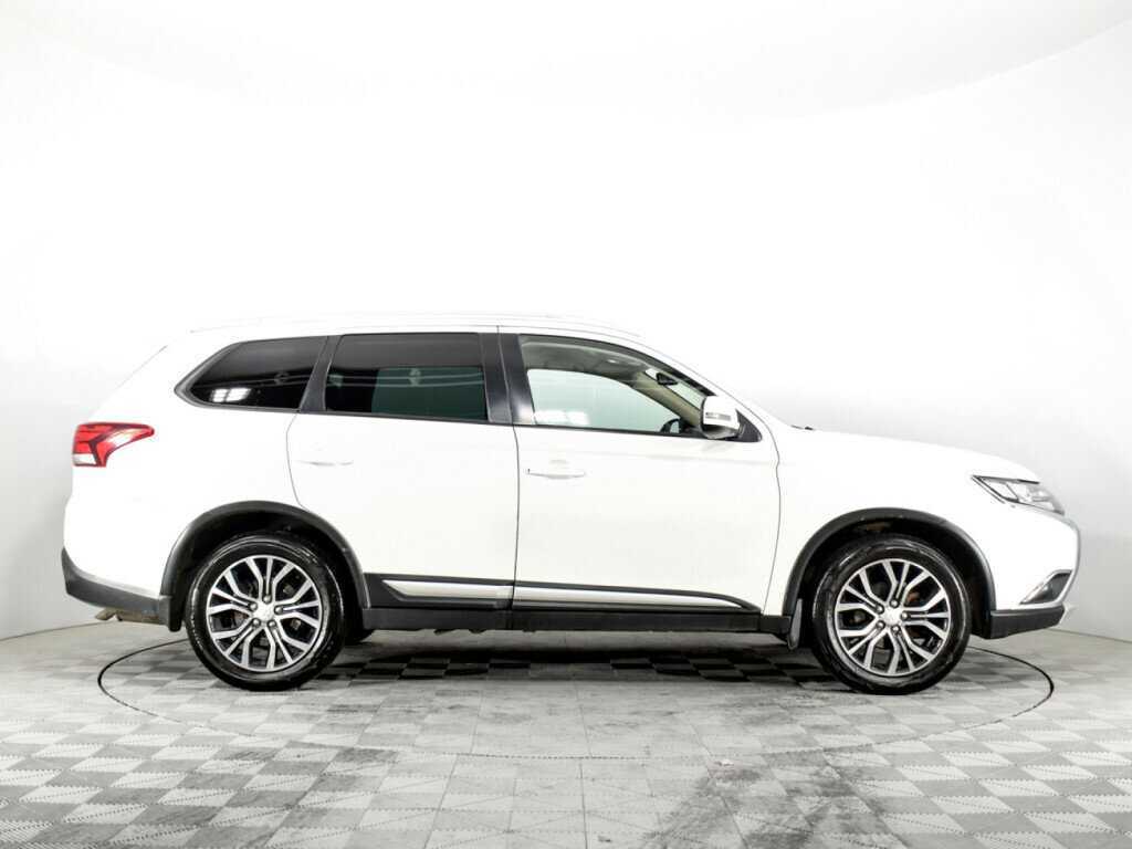 Купить Mitsubishi Outlander, 2017, 175 613 км, фото №4