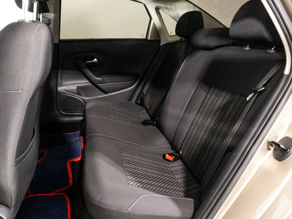 Купить Volkswagen Polo, 2018, 109 965 км, фото №10