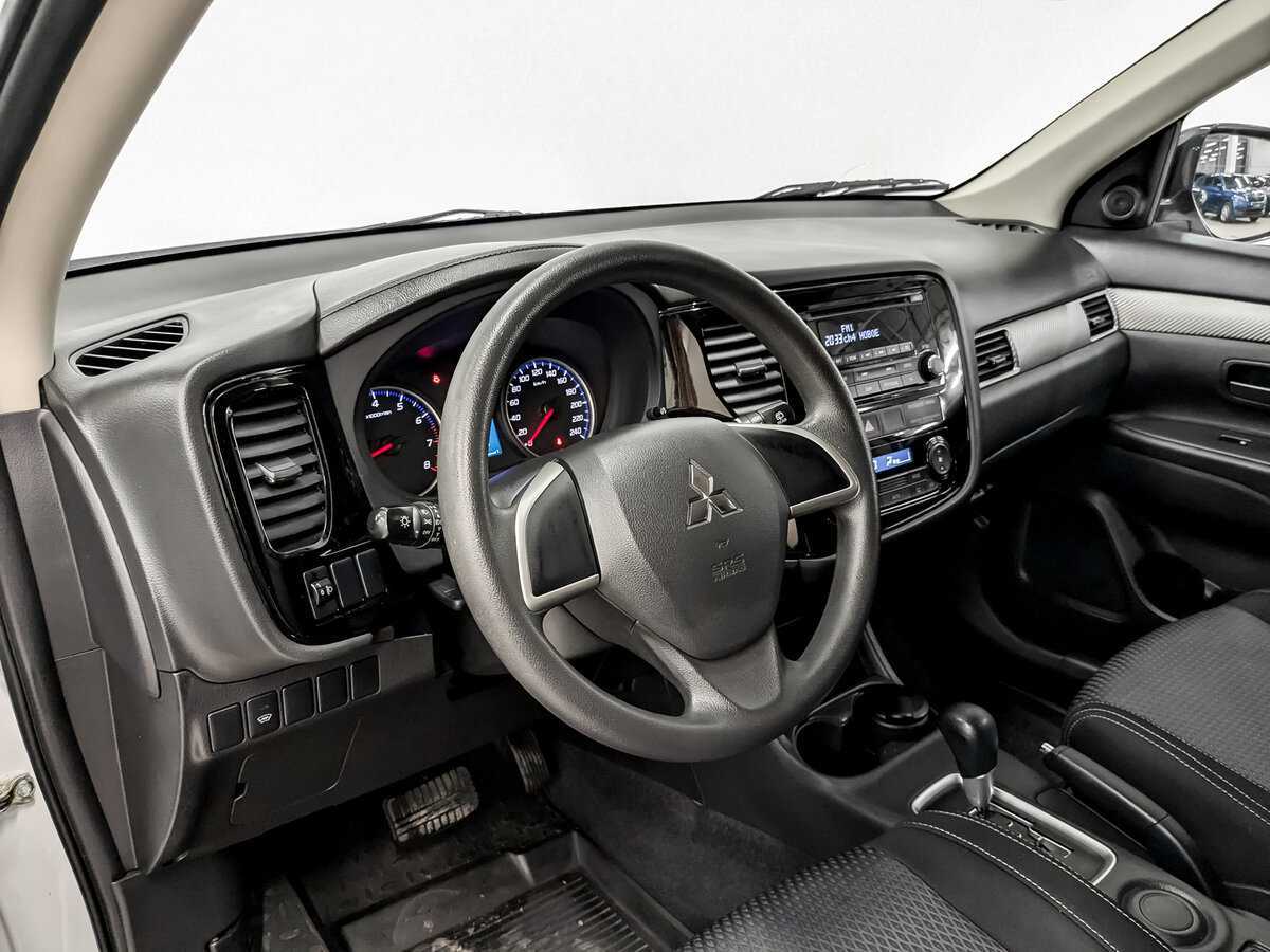 Купить Mitsubishi Outlander, 2015, 176 821 км, фото №16