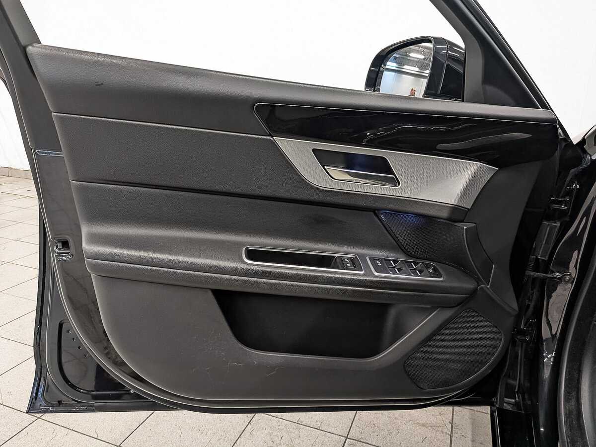 Купить Jaguar XF, 2017, 85 309 км, фото №17