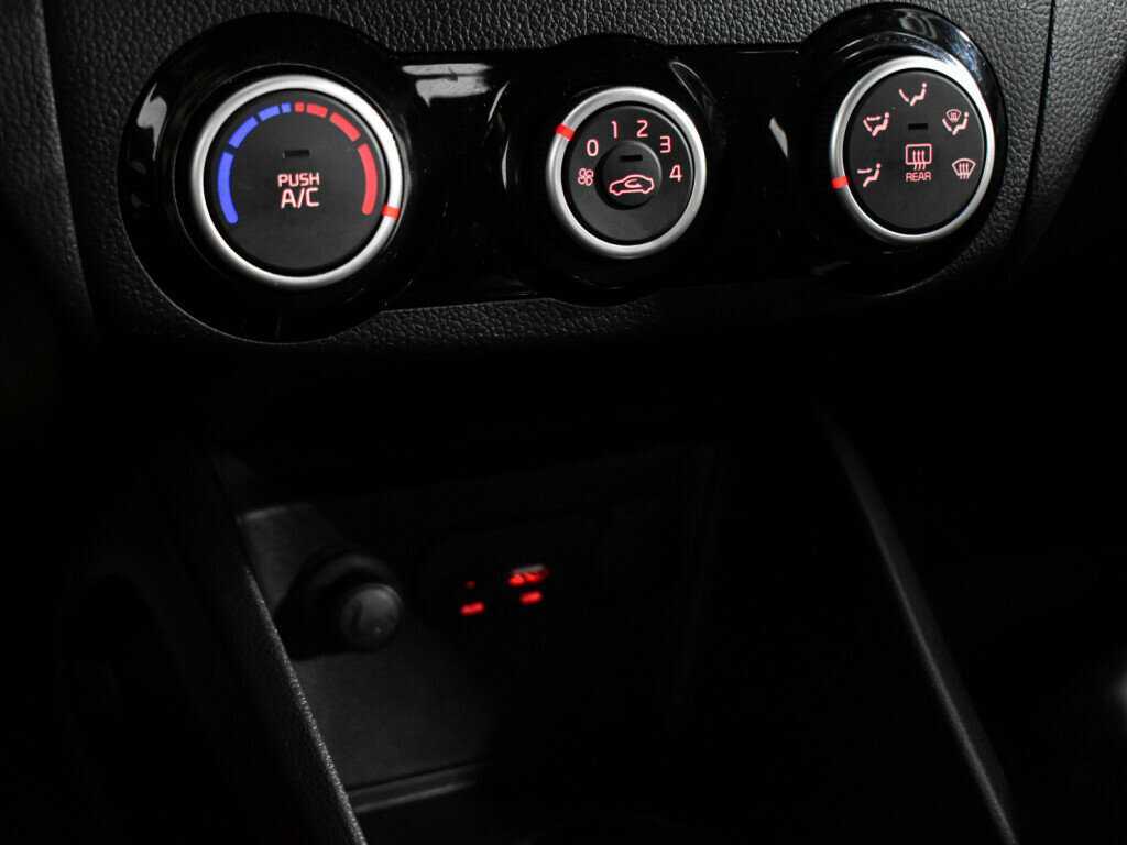 Купить Kia Rio, 2016, 70 000 км, фото №18