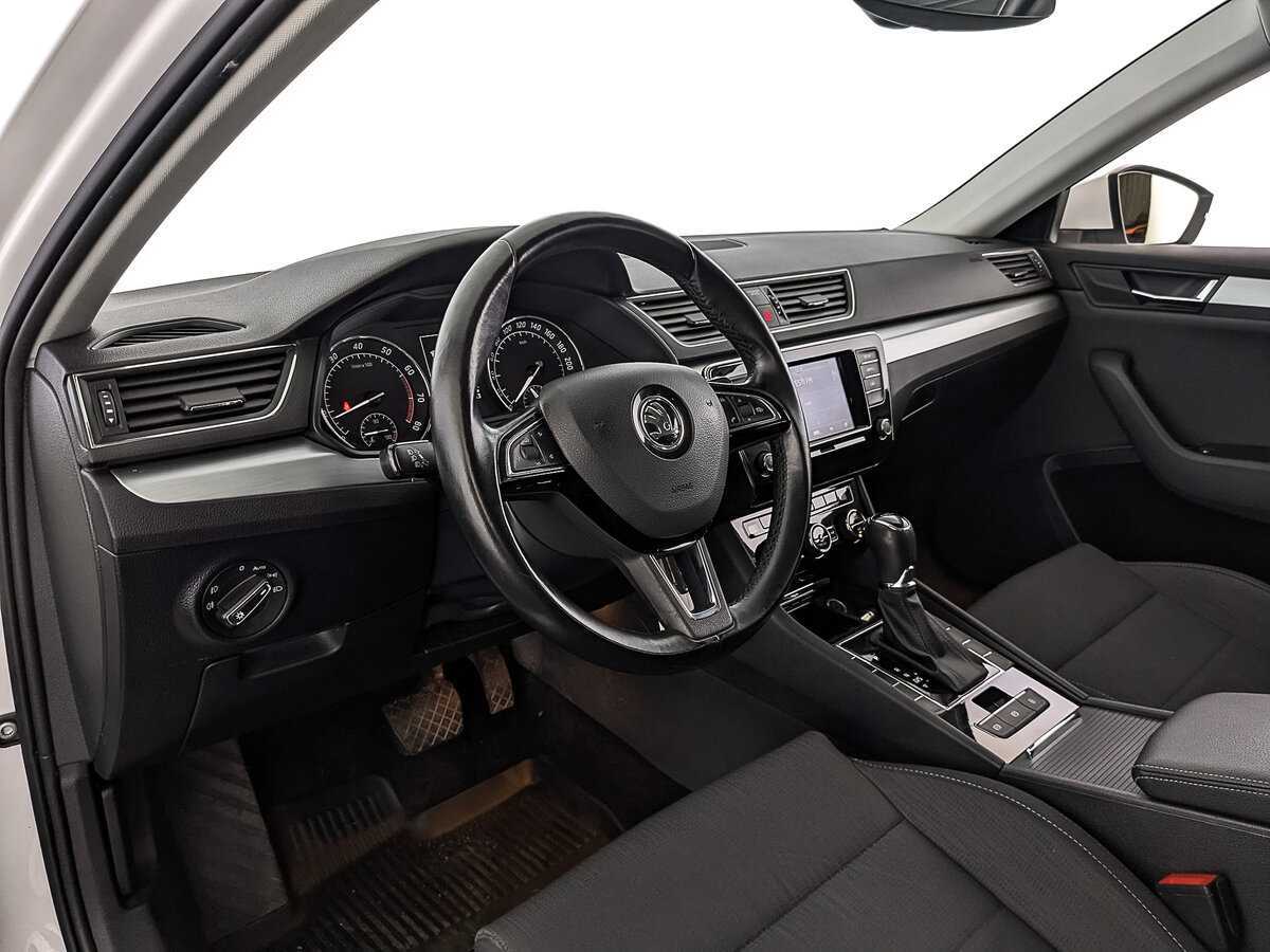 Купить Skoda Superb, 2017, 119 223 км, фото №16