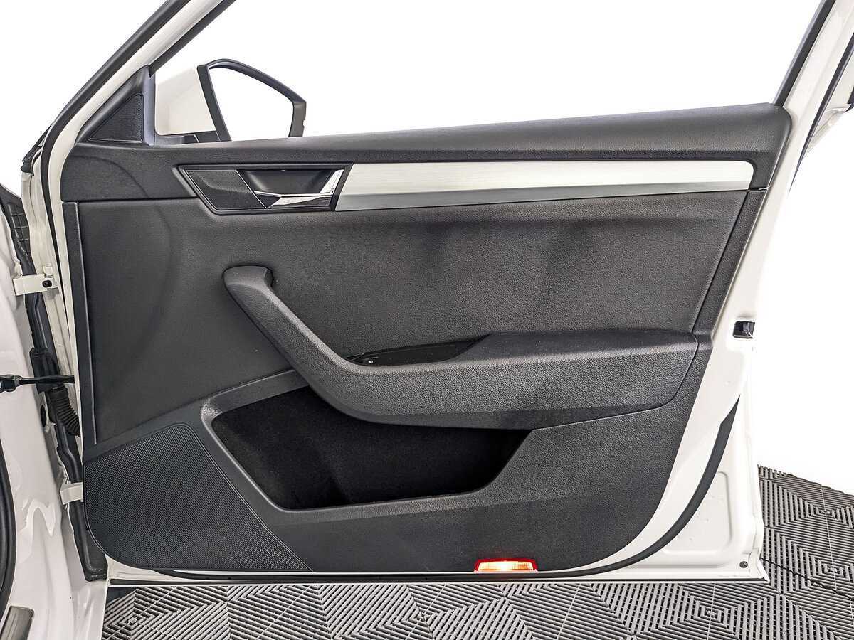 Купить Skoda Superb, 2017, 119 223 км, фото №24