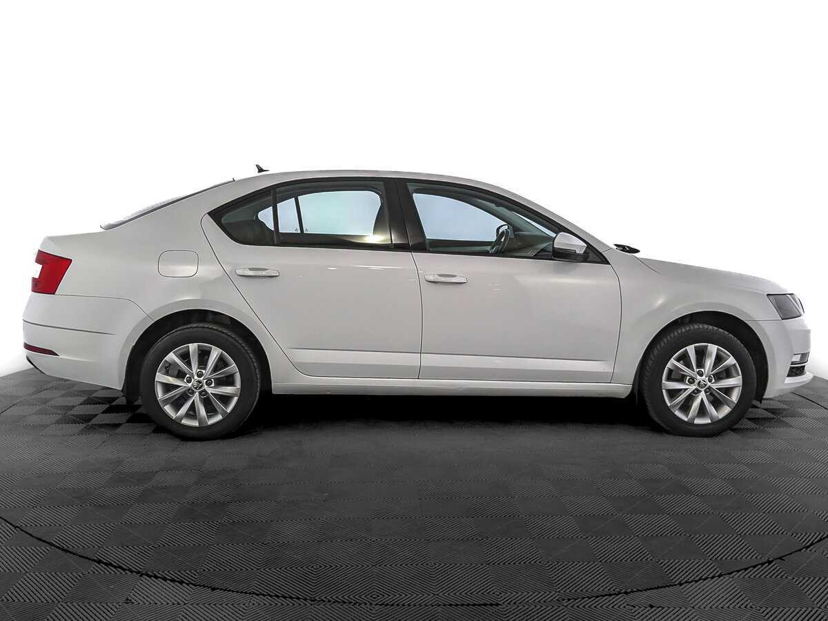 Купить Skoda Octavia, 2019, 146 821 км, фото №4