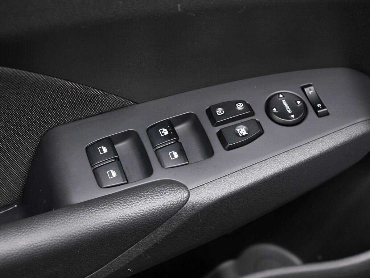 Купить Hyundai Solaris, 2019, 115 000 км, фото №17