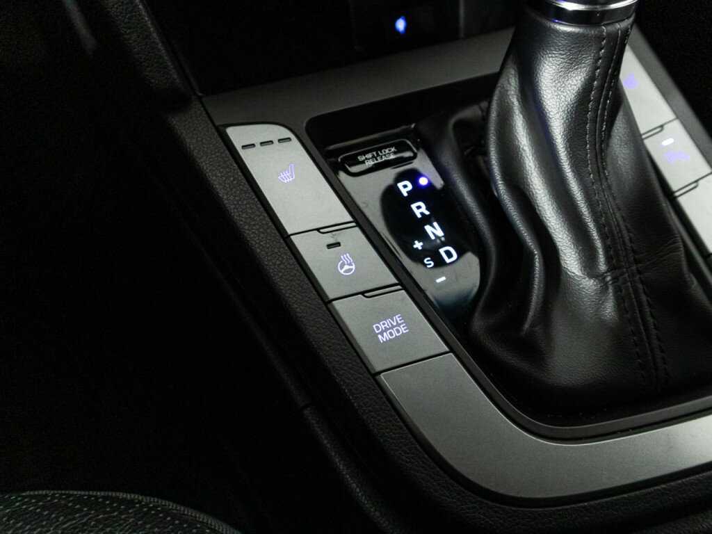 Купить Hyundai Elantra, 2019, 148 427 км, фото №20