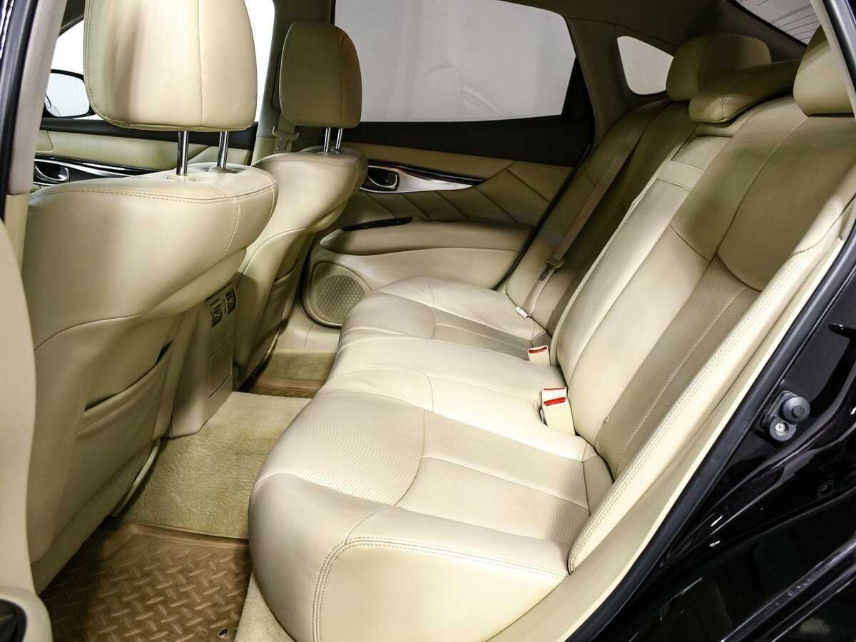 Купить Infiniti Q70, 2016, 101 270 км, фото №10