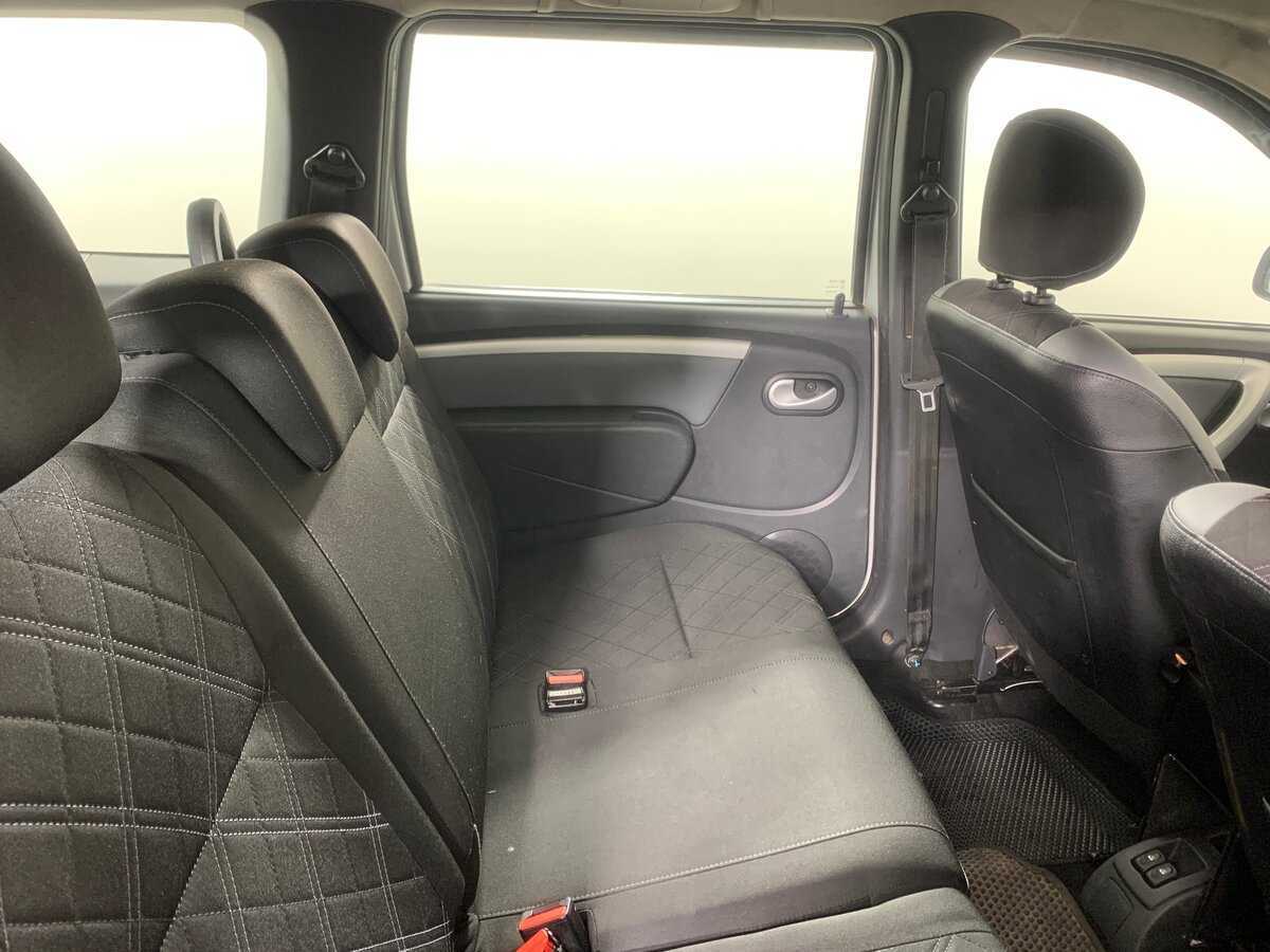 Купить Lada (ВАЗ) Largus Cross, 2019, 90 430 км, фото №18