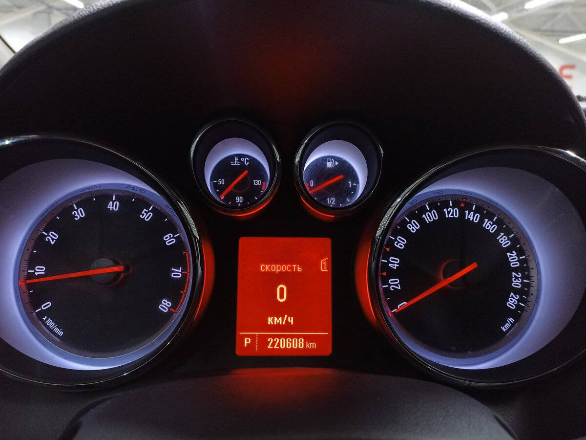 Купить Opel Astra, 2012, 220 001 км, фото №13