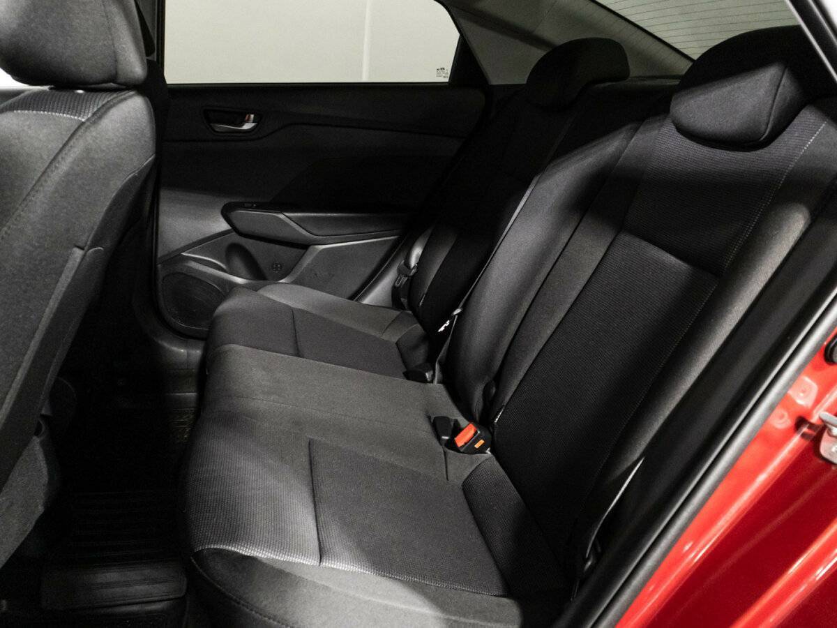 Купить Hyundai Solaris, 2018, 154 973 км, фото №10