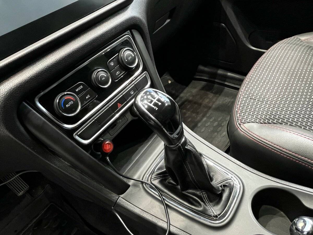 Купить Chery Tiggo 3, 2017, 45 221 км, фото №21