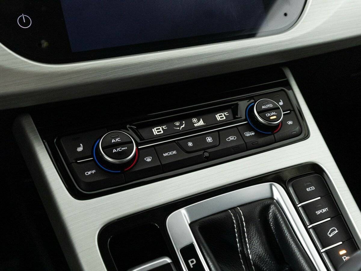 Купить Geely Atlas, 2020, 59 976 км, фото №17