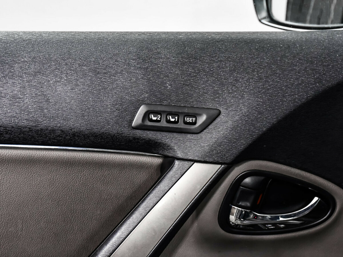 Купить Toyota Avensis III Рестайлинг, 2012, 246 856 км, фото №13