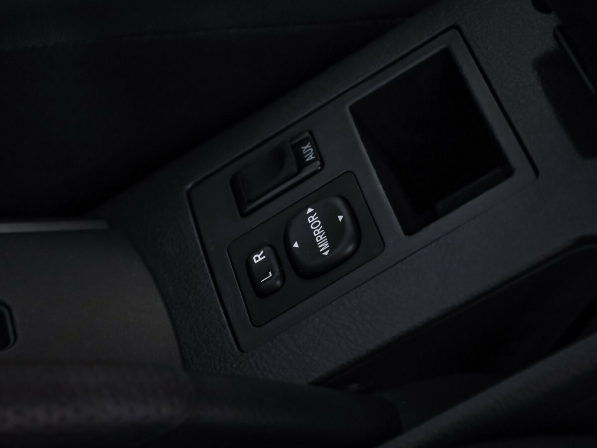 Купить Toyota RAV4 III (XA30) Рестайлинг, 2012, 96 736 км, фото №17