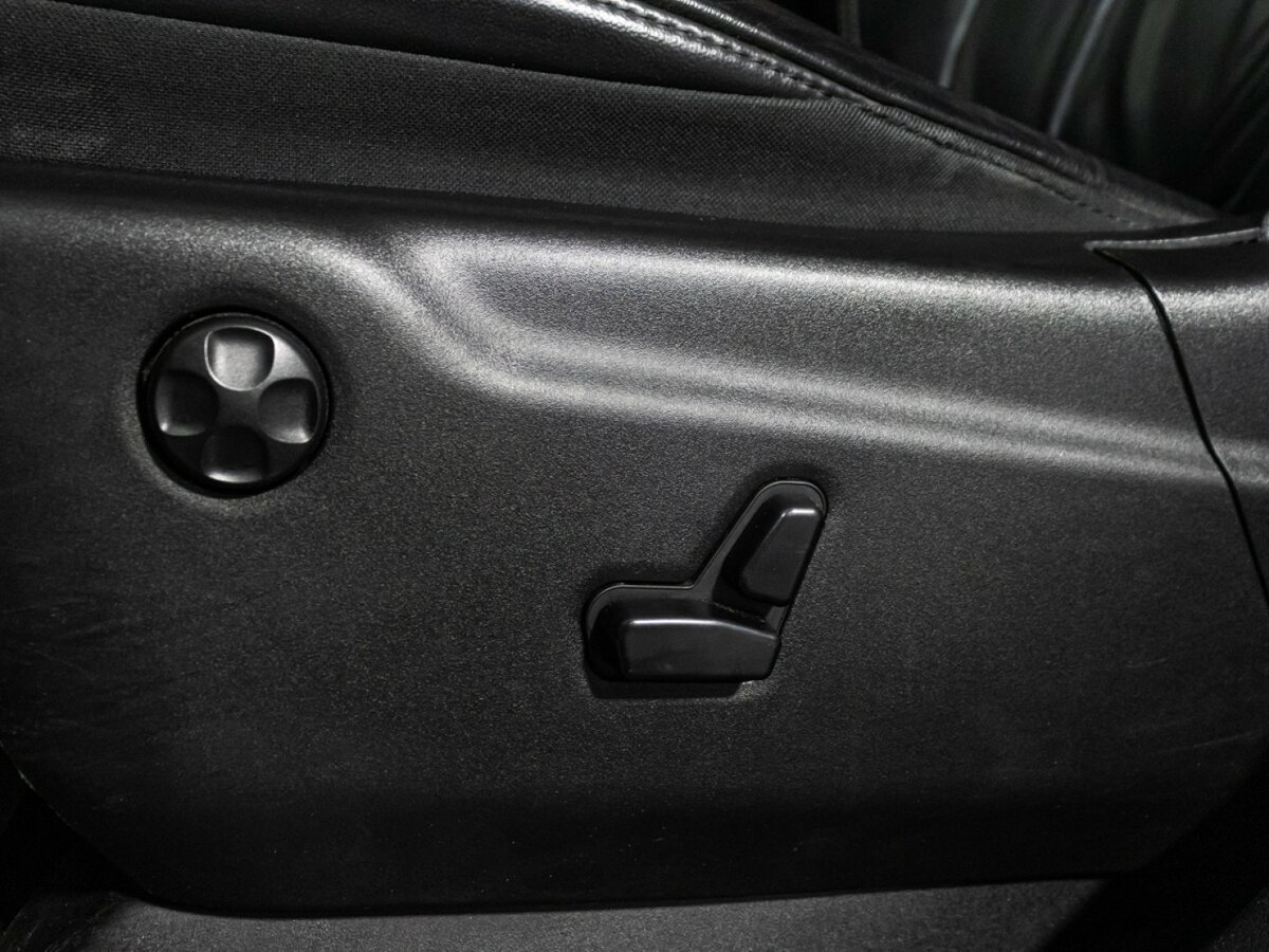 Купить Jeep Grand Cherokee IV (WK2) Рестайлинг, 2015, 126 000 км, фото №16