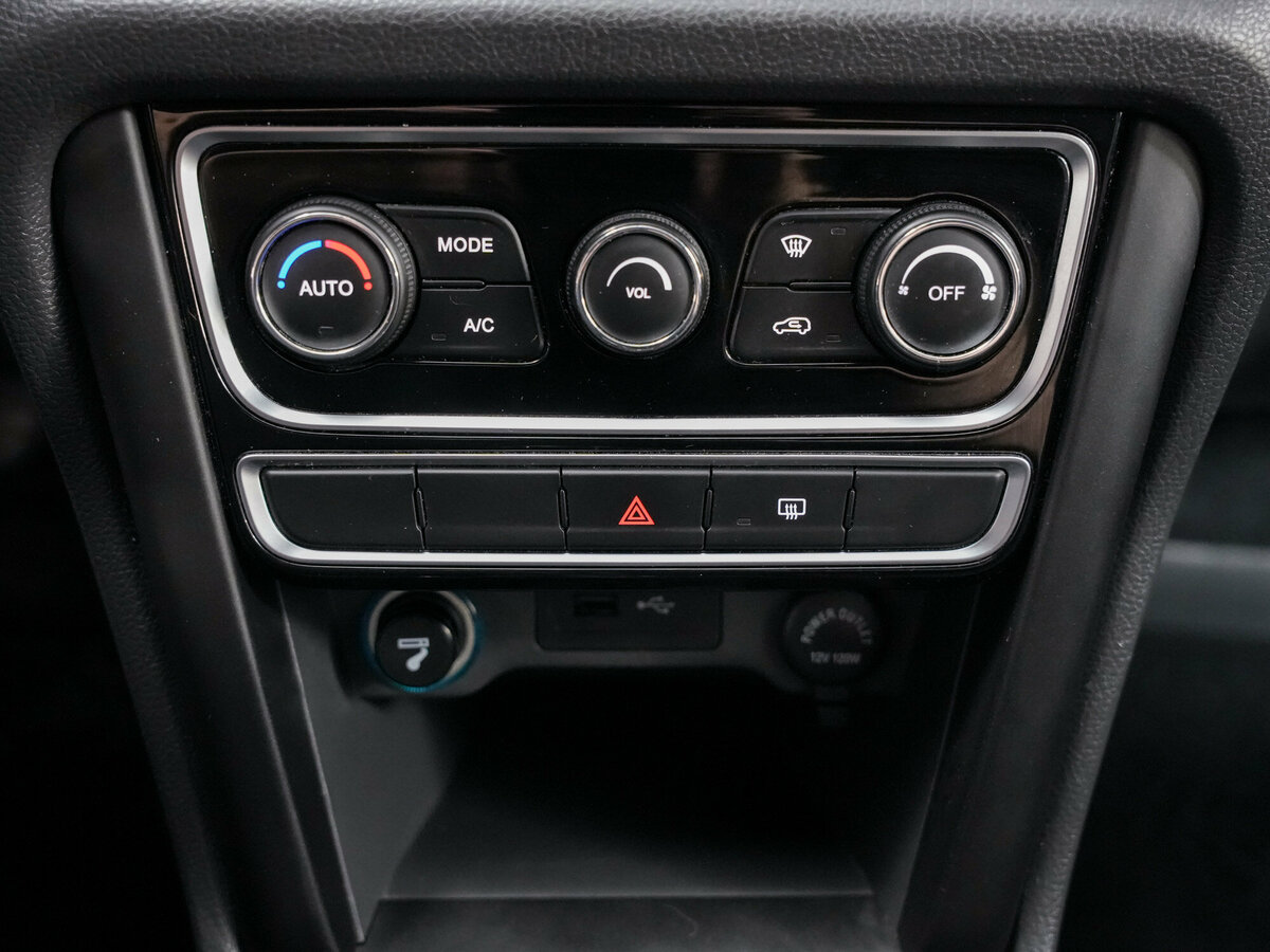 Купить Chery Tiggo 3 I, 2019, 84 000 км, фото №18