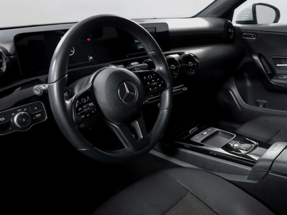 Купить Mercedes-Benz A-Класс 200 IV (W177), 2019, 61 698 км, фото №11