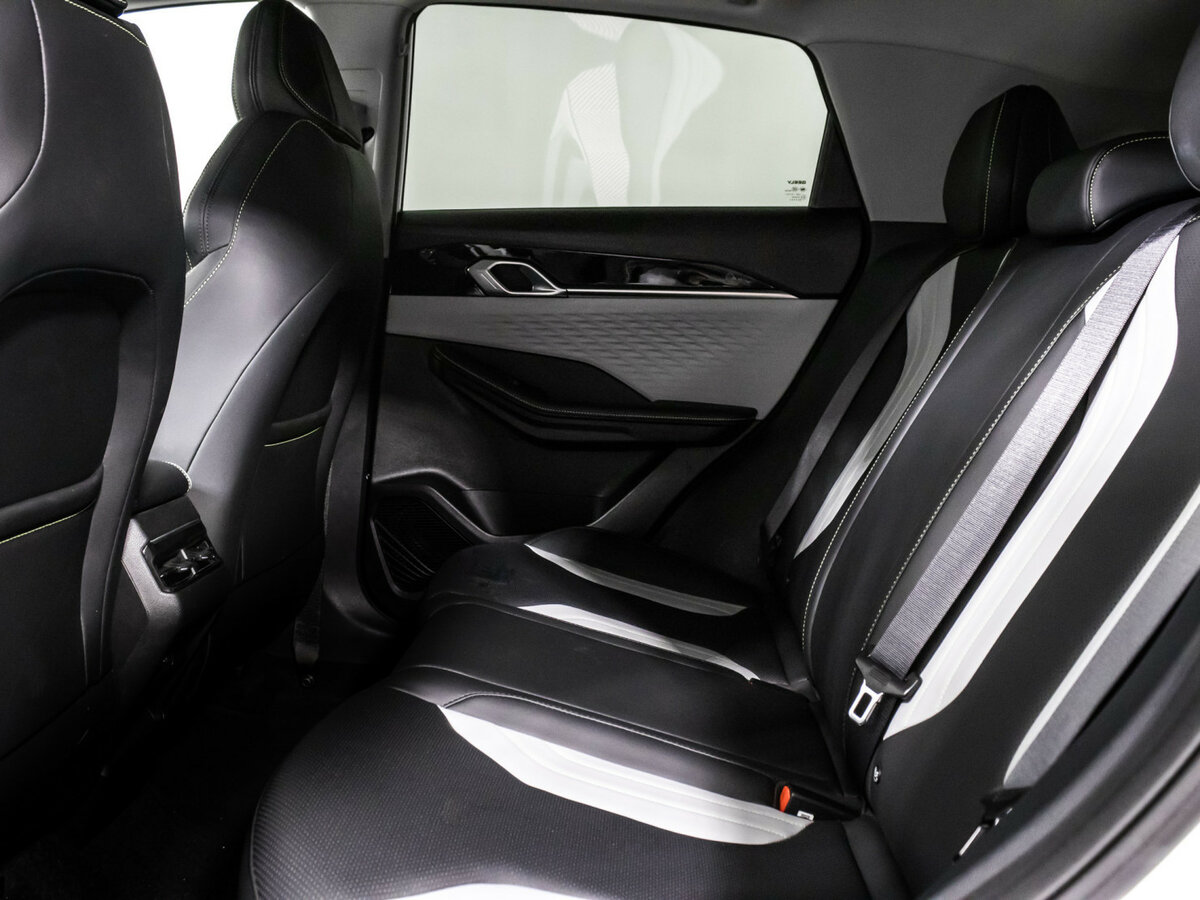 Купить Geely Coolray (Binyue Cool) I Рестайлинг, 2023, 32 615 км, фото №11