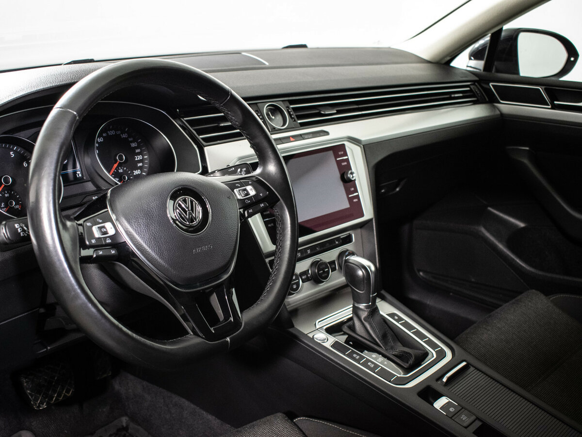 Купить Volkswagen Passat B8, 2017, 80 779 км, фото №15