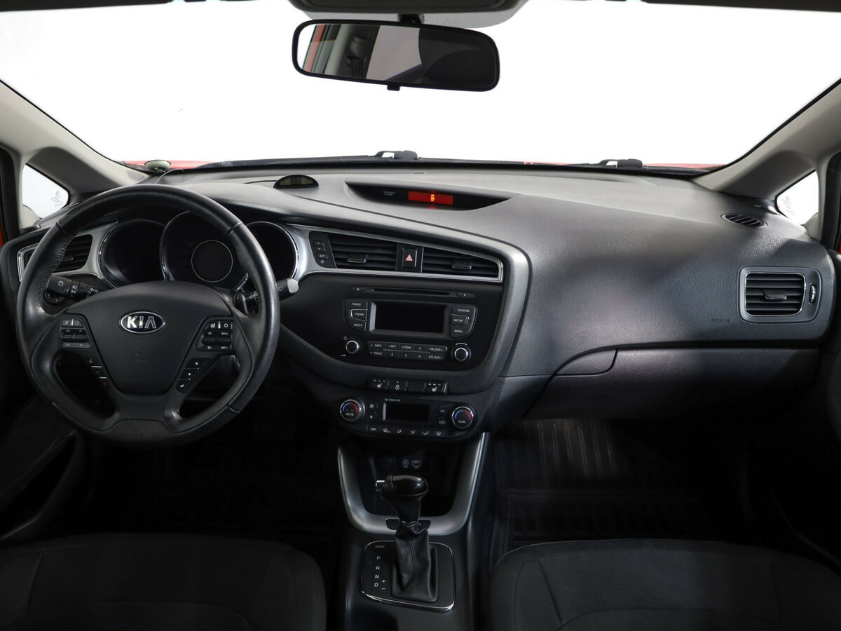 Купить Kia Ceed II Рестайлинг, 2016, 115 669 км, фото №8